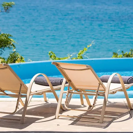 爱奥尼亚马雷代套房度假酒店 度假村