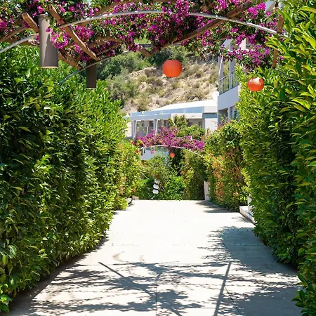 Mare Dei Ionian Semesteranläggning (resort)