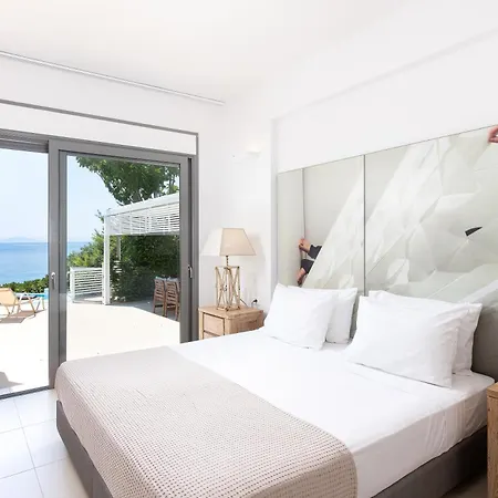 度假村 爱奥尼亚马雷代套房度假酒店 4*