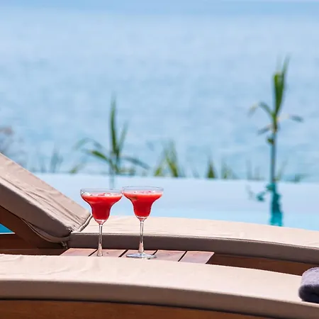 度假村 爱奥尼亚马雷代套房度假酒店 4*